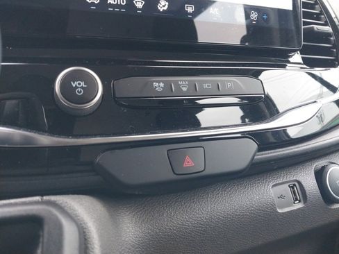 Used 2023 Ford Transit 350 XLT image 18