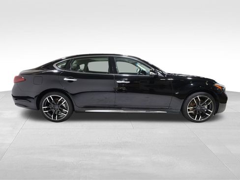 Used 2017 INFINITI Q70 L 3.7 w/ Deluxe Touring Package AWD/4WD image 4