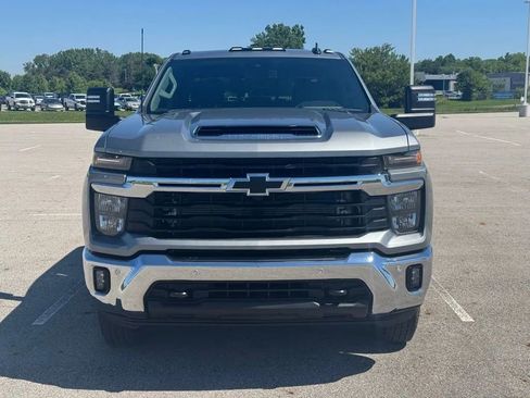 Used 2026 Chevrolet Silverado 3500 LT w/ All Star Edition AWD/4WD image 2
