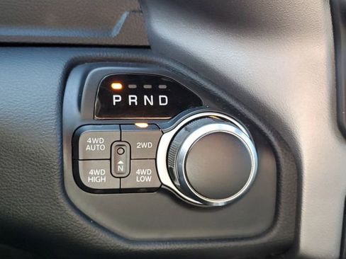 Used 2019 RAM 1500 Big Horn AWD/4WD image 24