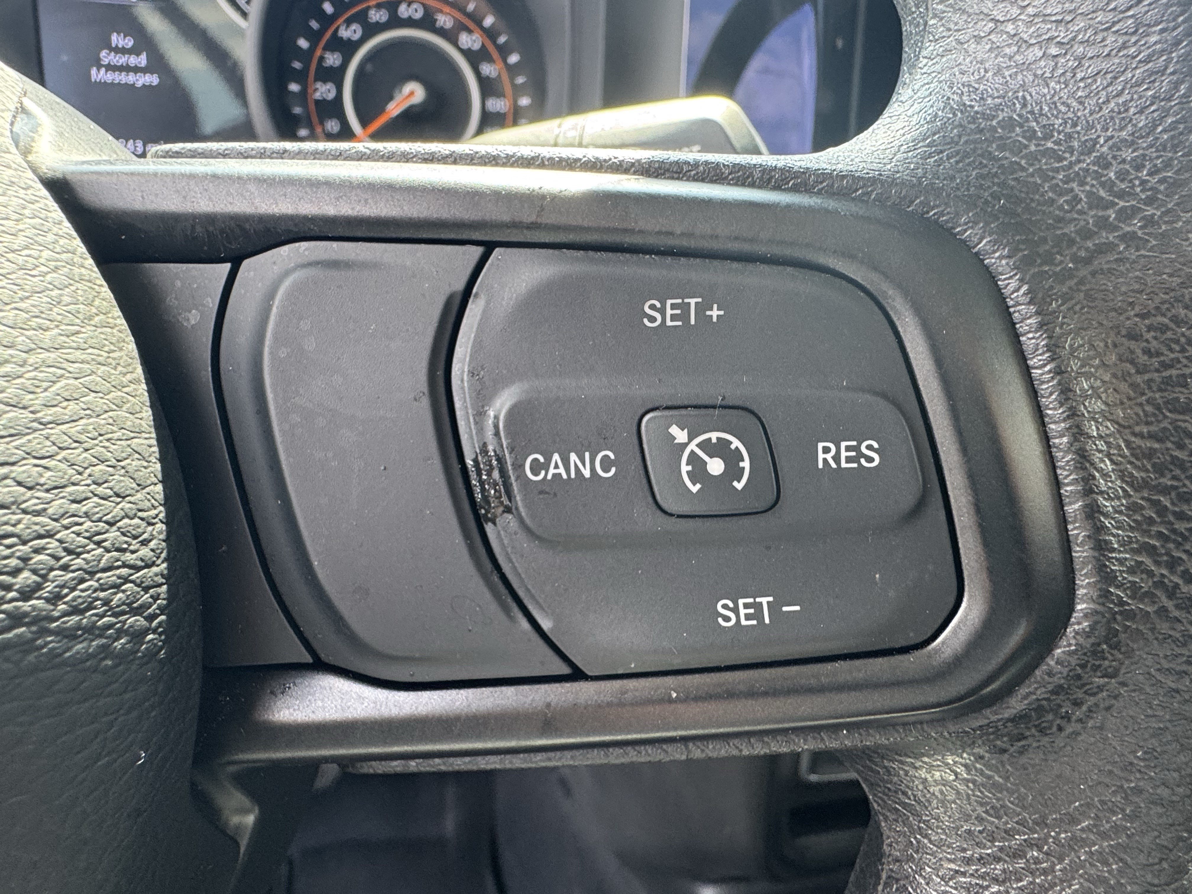 Used 2025 Jeep Gladiator Sport AWD/4WD image 29