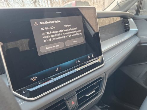 New 2026 Volkswagen Tiguan SE R-Line AWD/4WD image 17
