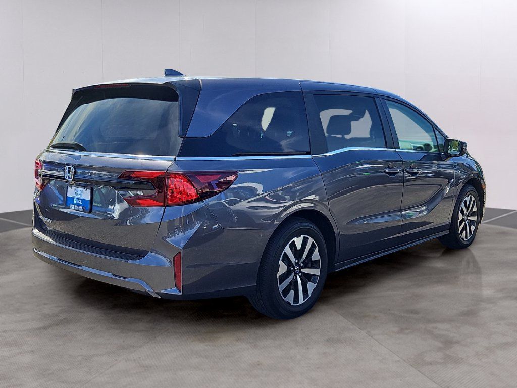 Used 2026 Honda Odyssey EX-L image 4