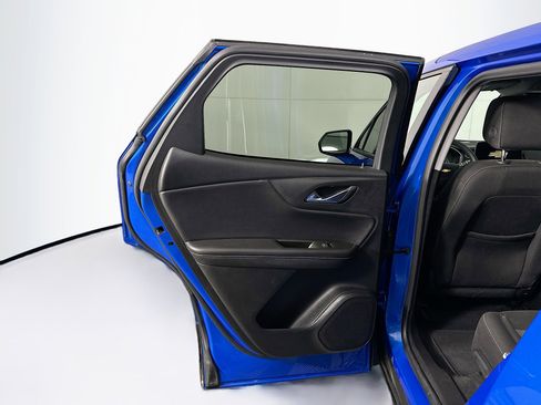 Used 2025 Chevrolet Blazer LT image 24