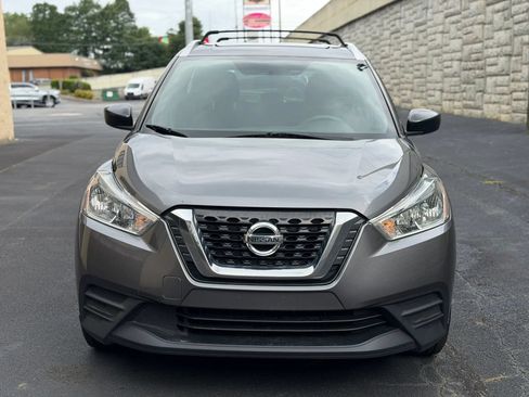 Used 2018 Nissan Kicks S w/ Exterior Package FWD image 4