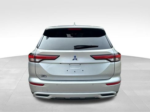 Used 2024 Mitsubishi Outlander SE FWD image 4