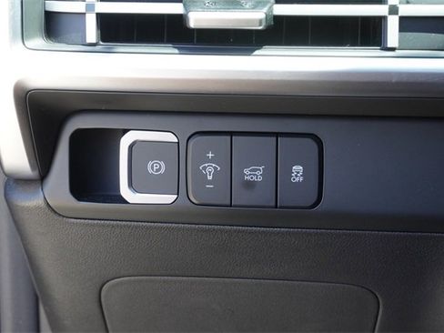 Used 2025 Hyundai Santa Fe SEL image 21