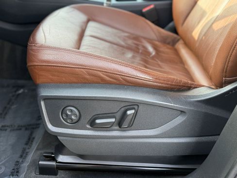 Used 2018 Audi Q5 2.0T Premium Plus w/ Premium Plus Package image 14