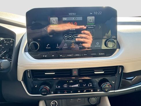 Used 2023 Nissan Rogue SL w/ SL Premium Package image 16