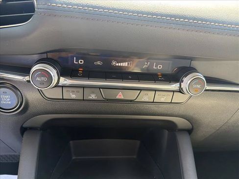 Used 2023 MAZDA MAZDA3 s FWD image 13