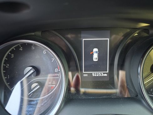 Used 2024 Toyota Camry SE image 12