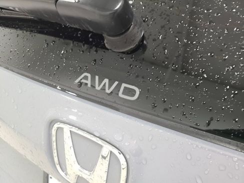 Used 2025 Honda CR-V Sport image 9