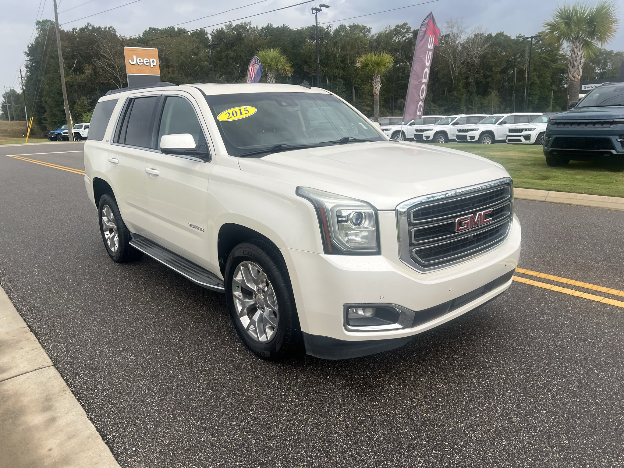 Used 2015 GMC Yukon SLT w/ Open Road Package RWD image 1