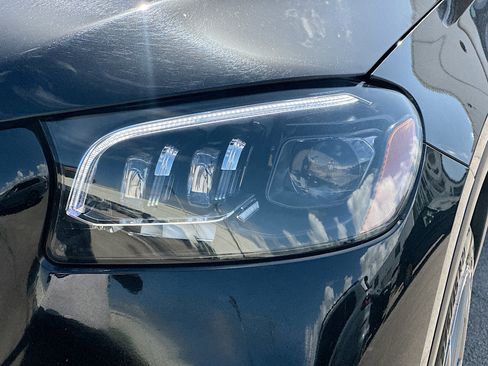 Used 2024 Mercedes-Benz GLS 450 4MATIC image 39