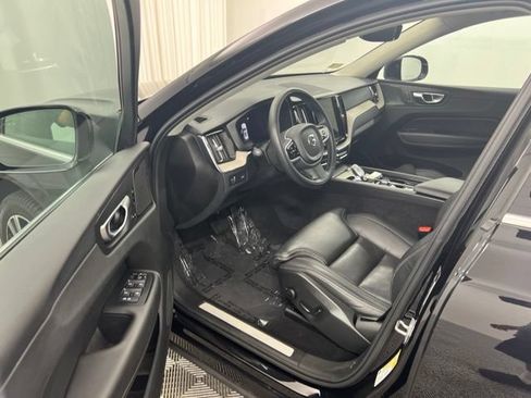 Used 2022 Volvo XC60 B5 Inscription w/ Climate Package AWD/4WD image 12