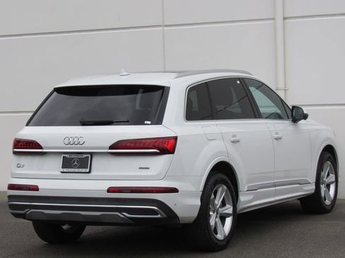 Used 2023 Audi Q7 2.0T Premium Plus w/ Premium Plus Package AWD/4WD image 5