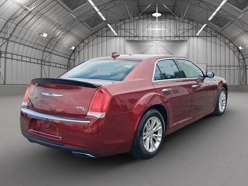 Used 2015 Chrysler 300 C RWD image 5