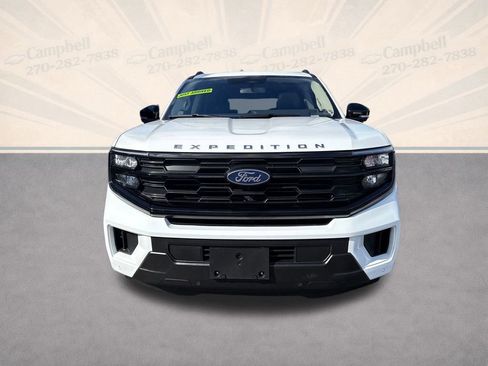 Used 2025 Ford Expedition Active image 9