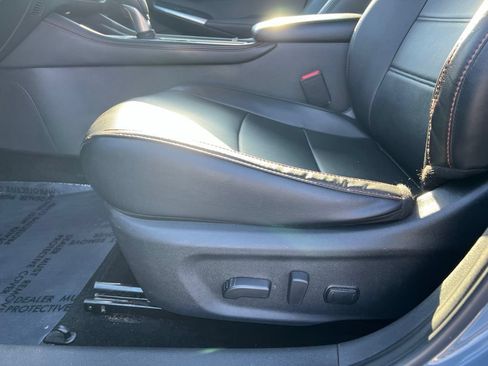 Used 2024 Nissan Sentra SR w/ SR Premium Package FWD image 10