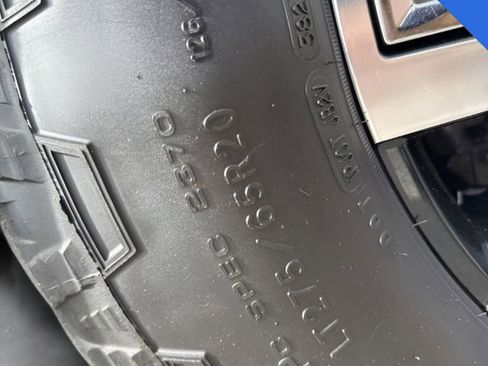 Used 2024 GMC Sierra 3500 Denali AWD/4WD image 40