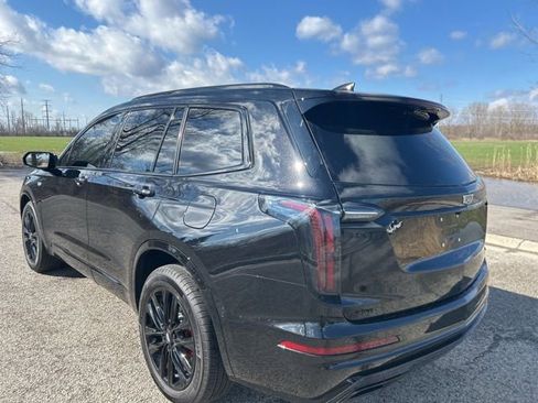 Used 2024 Cadillac XT6 Sport w/ LPO, Onyx Lite Package image 4