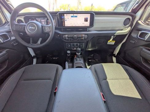 New 2026 Jeep Gladiator Sport image 12