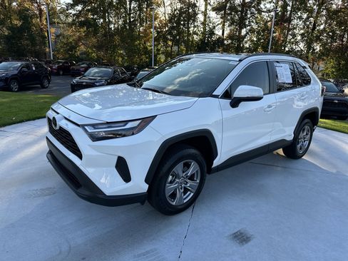 Certified 2025 Toyota RAV4 XLE image 5