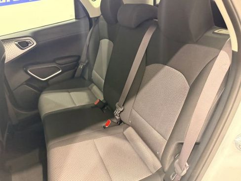 Used 2020 Kia Soul LX image 22