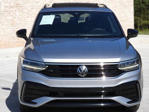 Used 2022 Volkswagen Tiguan SE R-Line image 29
