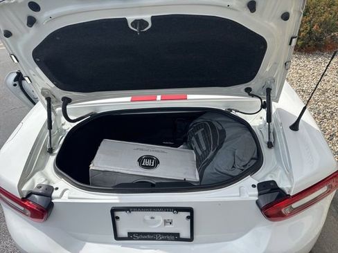 Used 2019 FIAT 124 Spider Classica w/ Technology Group RWD image 27