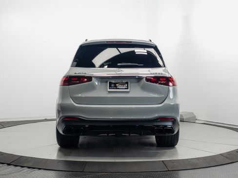 Used 2026 Mercedes-Benz GLS 63 AMG 4MATIC image 31