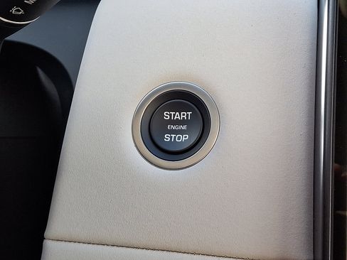 New 2025 Land Rover Discovery Sport S image 18