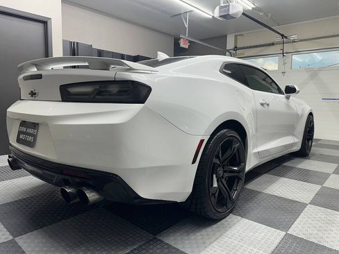 Used 2017 Chevrolet Camaro SS RWD image 15