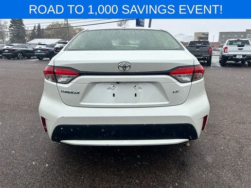 Used 2020 Toyota Corolla LE image 5