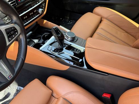 Used 2023 BMW 540i w/ M Sport Package RWD image 20