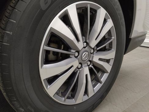 Used 2019 Nissan Pathfinder SV FWD image 31