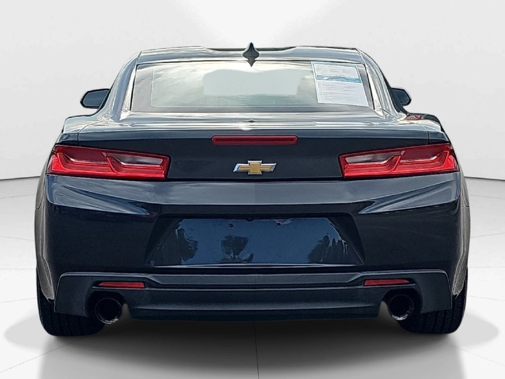Used 2017 Chevrolet Camaro LT RWD image 7
