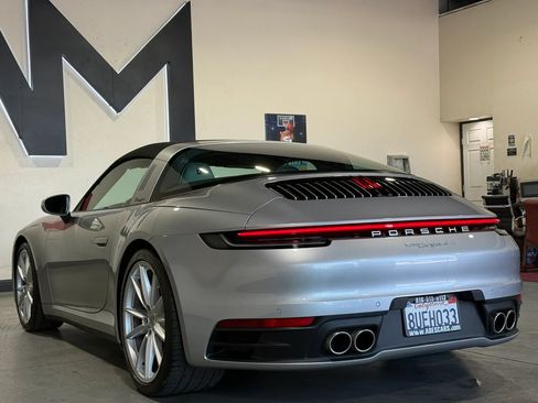 Used 2021 Porsche 911 AWD/4WD image 7