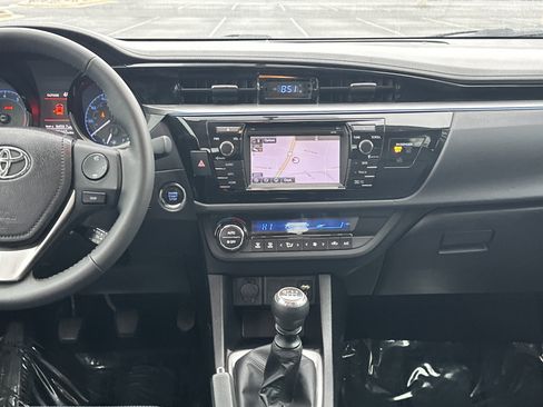 Used 2014 Toyota Corolla S image 30