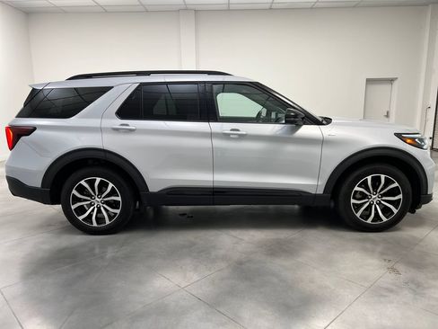 Used 2026 Ford Explorer ST-Line AWD/4WD image 10