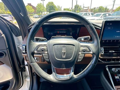 Used 2022 Lincoln Navigator L Reserve AWD/4WD image 18