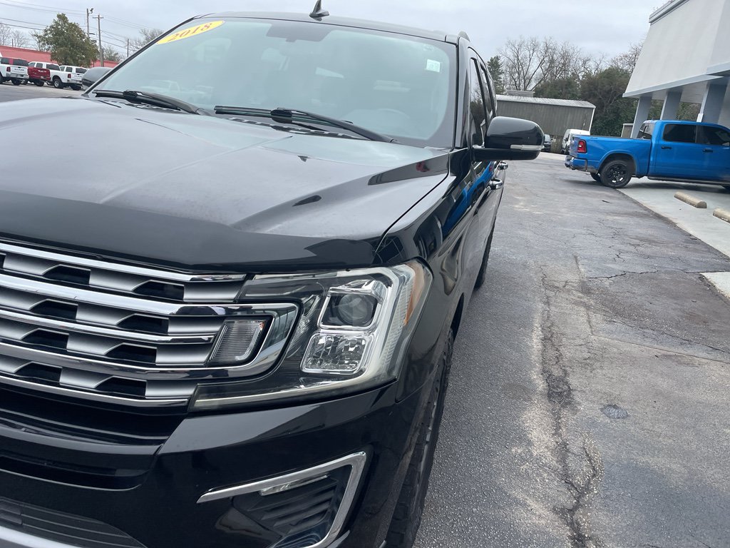 Used 2018 Ford Expedition Max Limited RWD image 4