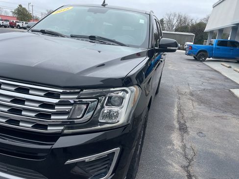 Used 2018 Ford Expedition Max Limited image 4