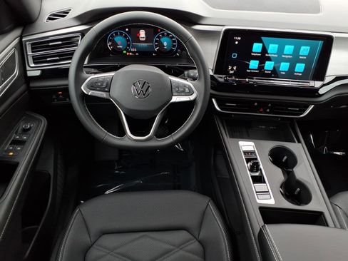 New 2026 Volkswagen Atlas Cross Sport SE FWD image 15