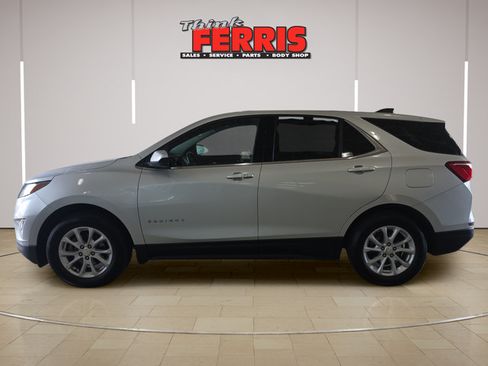Used 2020 Chevrolet Equinox LT AWD/4WD image 2