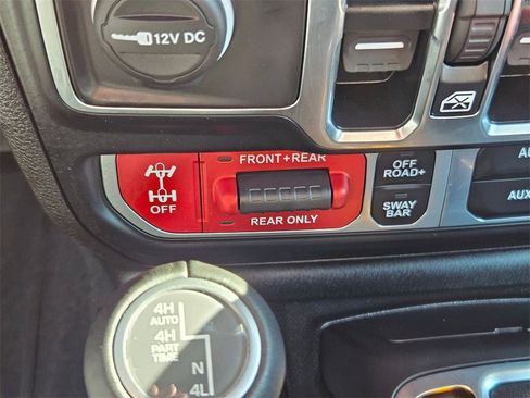 Used 2024 Jeep Wrangler Rubicon 392 image 26