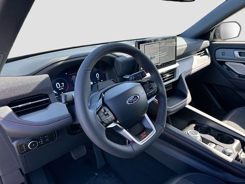 New 2026 Ford Explorer ST image 6