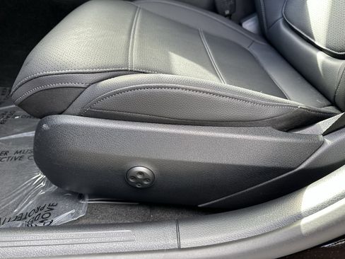 Certified 2025 Mercedes-Benz C 300 4MATIC Sedan image 13