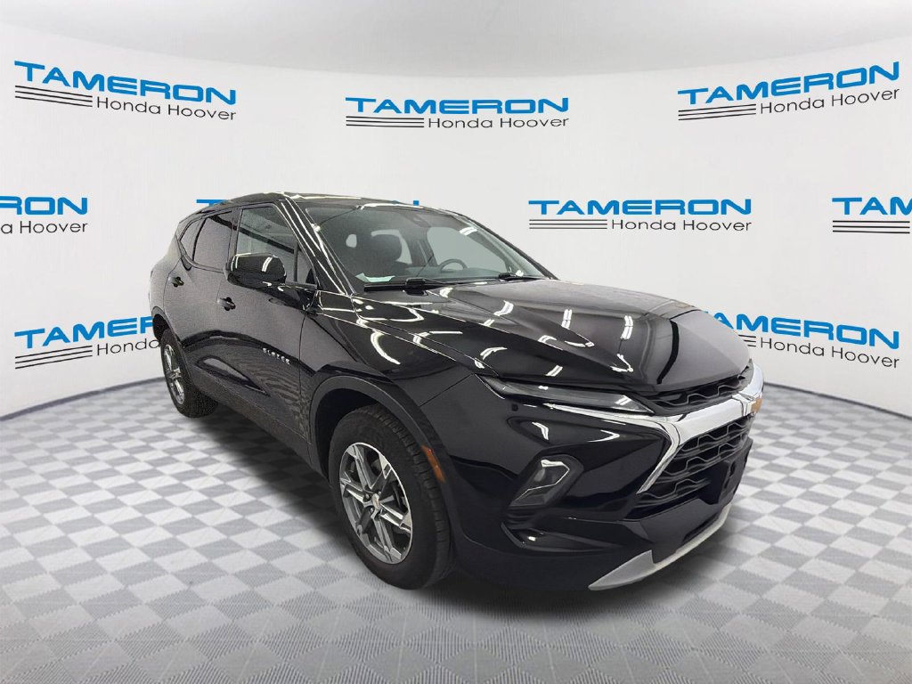 Used 2023 Chevrolet Blazer LT w/ LPO, Cargo Package AWD/4WD image 7