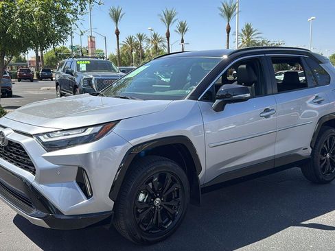 Used 2025 Toyota RAV4 XSE w/ Advanced Technology Package AWD/4WD image 4